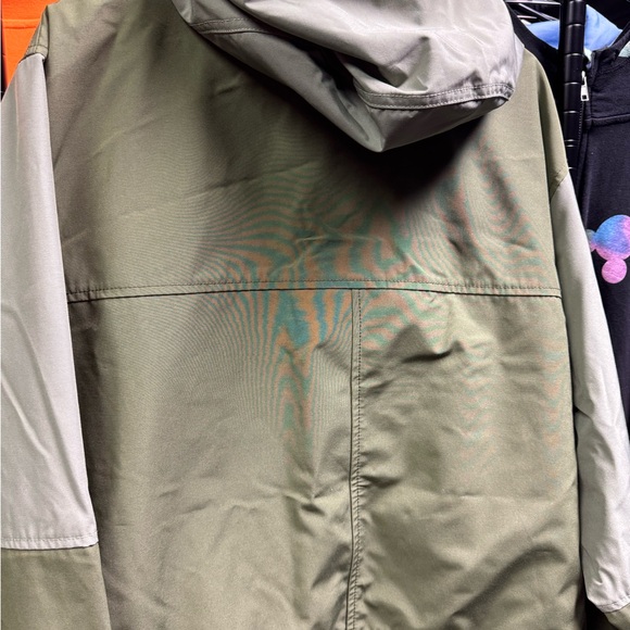 Alpine Design Green Jacket - Picture 3 of 4